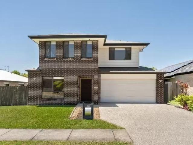 Unique 4 BR 332 Waller Road, PARK RIDGE, QLD 4125 House for.