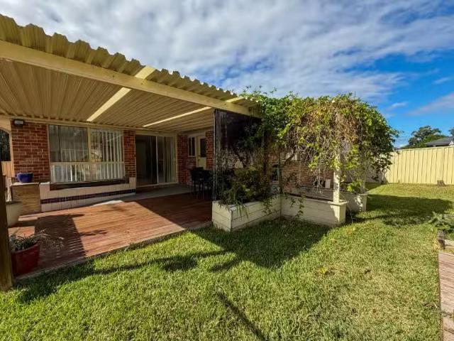 Charming 4 BR 33 Alston Street, GLENMORE PARK House for rent.
