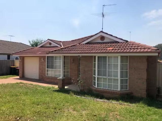 Charming 4 BR 33 Tellicherry Circuit, Beaumont Hills House for.
