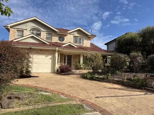 Charming 4 BR 34 Kitson Way, Casula House for rent Listed by.