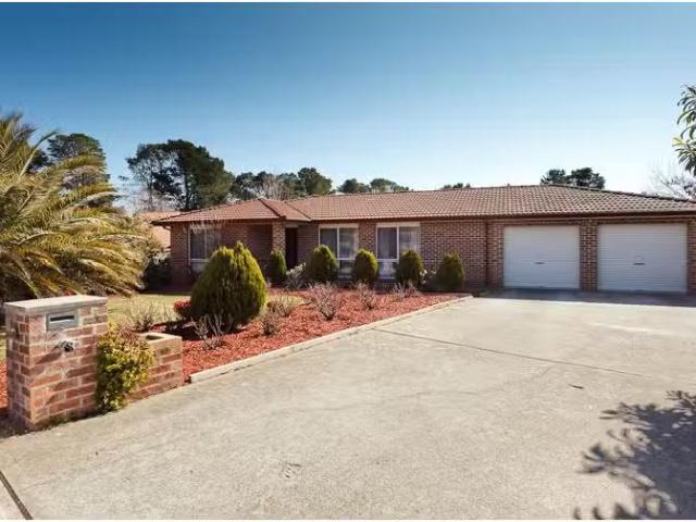 Charming 4 BR 34 St John Crescent, FLOREY House for rent List.