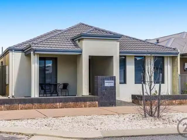 Cozy 4 BR 35 Callang Way, South Yunderup, WA 6208