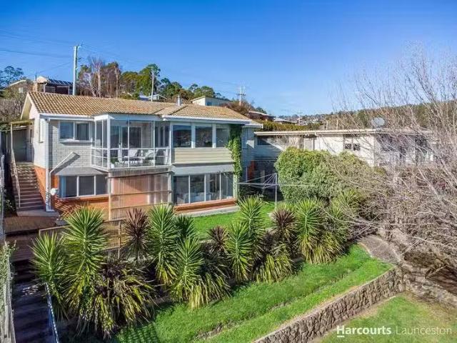 Charming 4 BR 35 Grinter Street, Riverside, TAS 7250