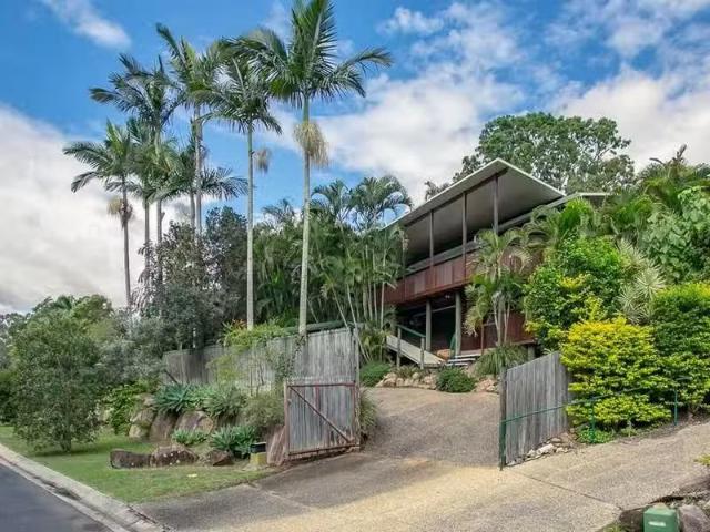 Nice 4 BR 36 Allamanda Street, THE GAP, QLD 4061 House for R.