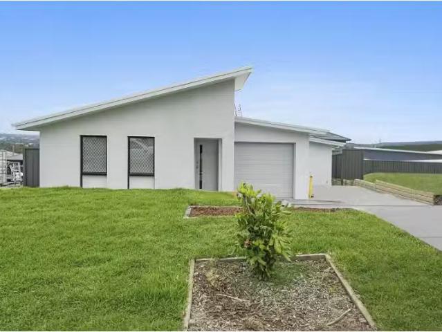 For Rent! 4 BR 7 Armour Drive, Cameron Park Townhouse for rent.
