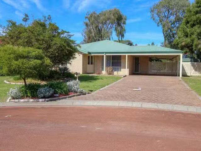 Unique 4 BR 7 Canon Retreat, West Busselton, WA 6280