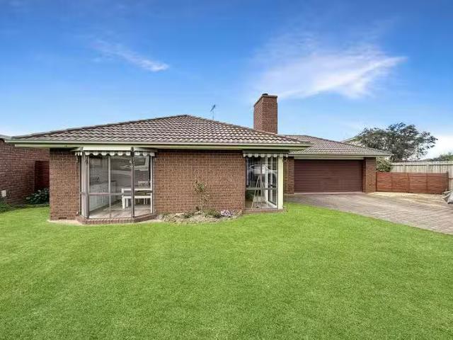 Cheap 4 BR 7 Lydia Court, Torquay, VIC 3228