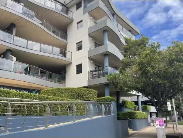 Just in! 4 BR 404/265 Wharf Road, Newcastle Apartment for rent.