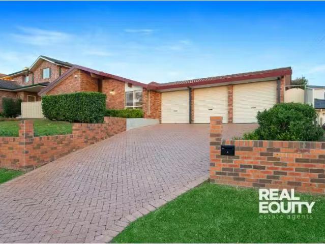 Rental! 4 BR 42 Haerse Avenue, CHIPPING NORTON House for rent.
