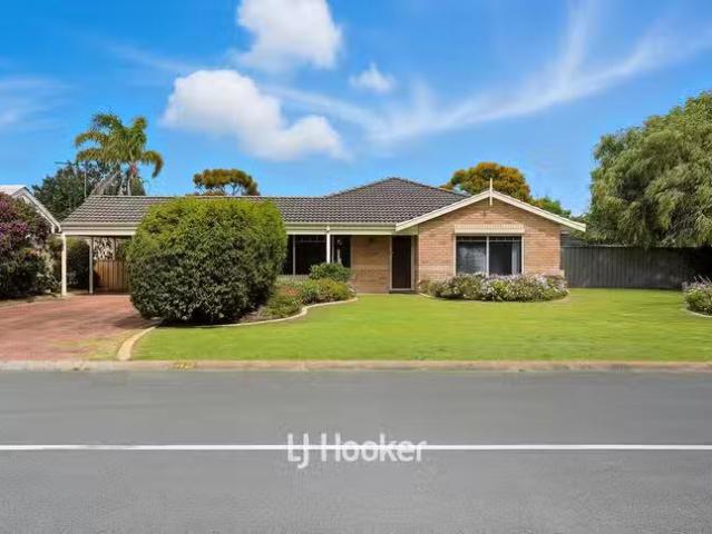 For Rent! 4 BR 42 Lilly Crescent, West Busselton, WA 6280