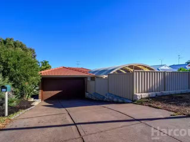 For Rent! 4 BR 43 Carina Circle, HALLS HEAD, WA 6210 House f.
