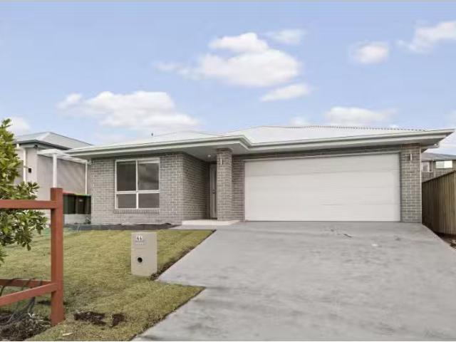 Nice 4 BR 44 Maketea Street, Boolaroo House for rent Listed b.