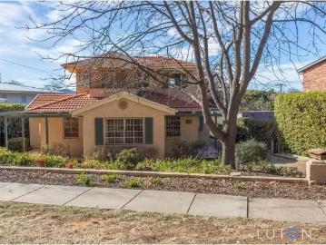 Rental! 4 BR 48 Banks Street, Yarralumla House for rent Liste.