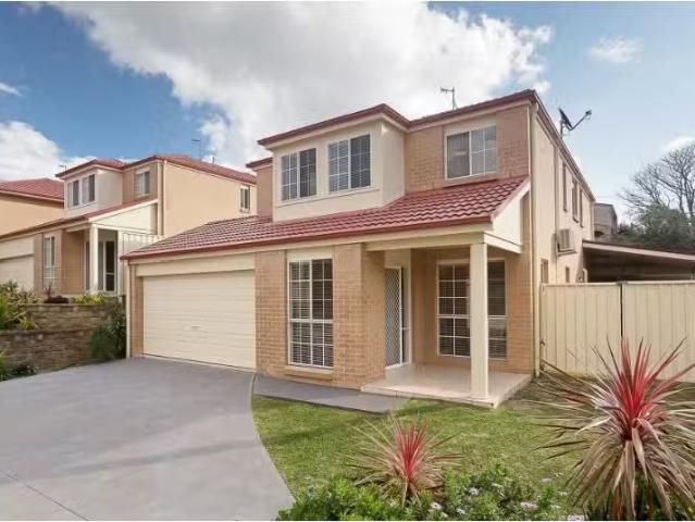 New 4 BR 5/26 28 Tomaree Street, Nelson Bay Townhouse for rent.