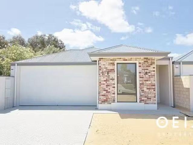 Nice 4 BR 5 Kidson Street, Kardinya, WA 6163