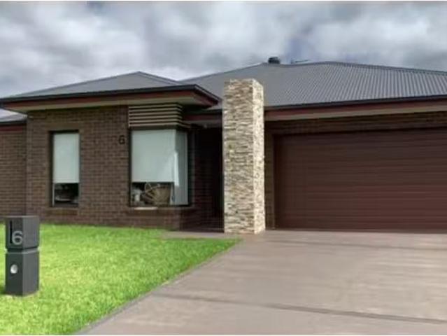 Unique 4 BR 6 Abelia Court, DUBBO House for rent Listed by Ch.