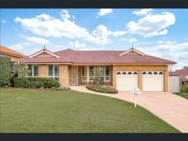 For Rent! 4 BR 6 Hilltop Avenue, Currans Hill House for rent.