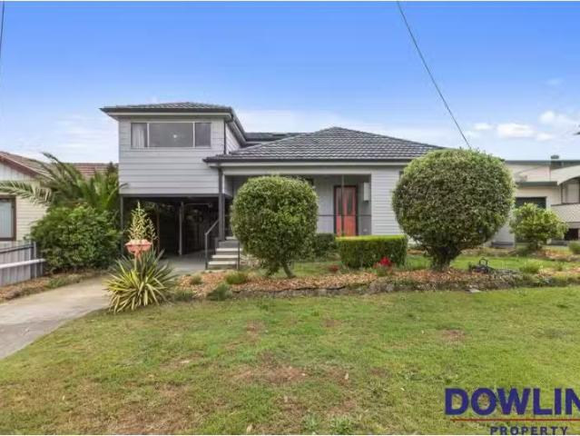 Charming 4 BR 6 Landor Street, Beresfield House for rent List.