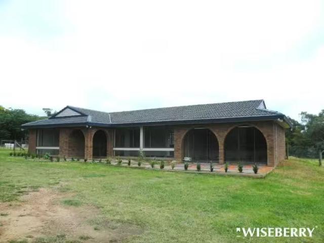 For Rent! 4 BR 724 Wilson Drive, Balmoral House for rent List.