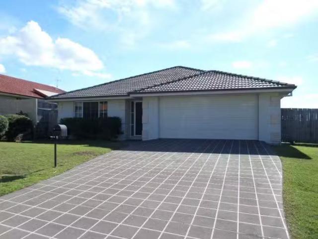 Nice 4 BR 8 Sassafras Court, WARNER, QLD 4500 House for Rent