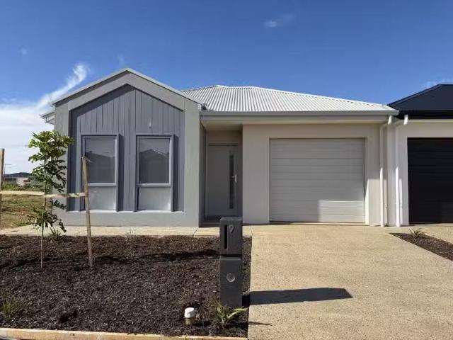 New 4 BR 9 Tidmarsh Street, ANGLE VALE House for rent Listed.
