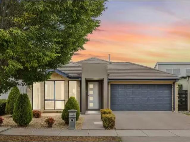New 4 BR 9 Denoon Street, Forde House for rent Listed by Laga.