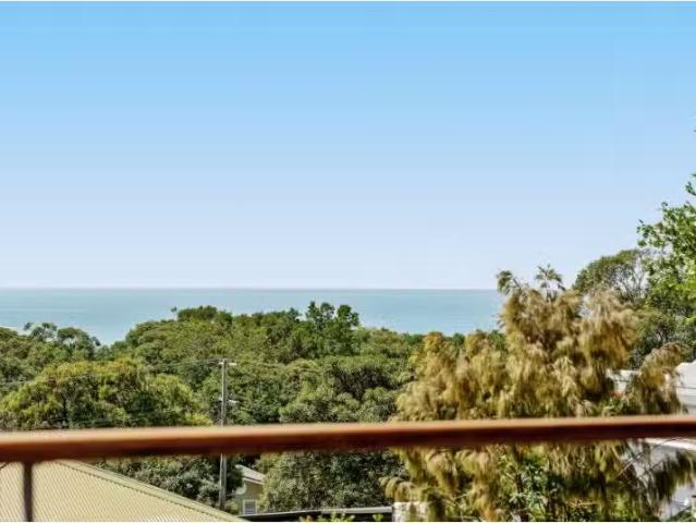 Unique 4 BR 9 Grandview Crescent, Killcare House for rent Lis.