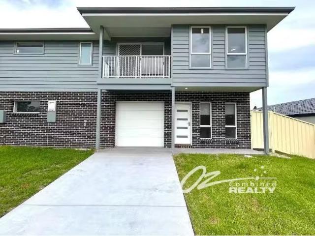 Cozy 4 BR A/18 Cammaray Drive, St Georges Basin Townhouse for.
