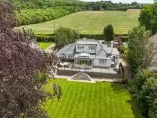 Unique 4 BR Property & Houses to Rent: Heather Lane, Up Nately.
