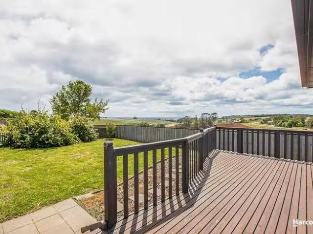 Deal! 4 Dobsons Lane, Boat Harbour, TAS 7321