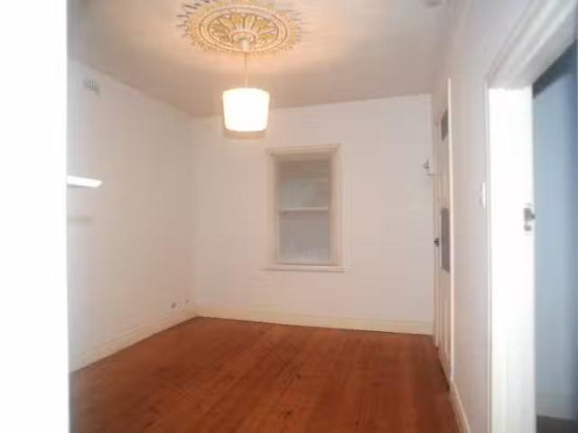 Rental! 4 Deakin Street, Yarraville VIC 3013