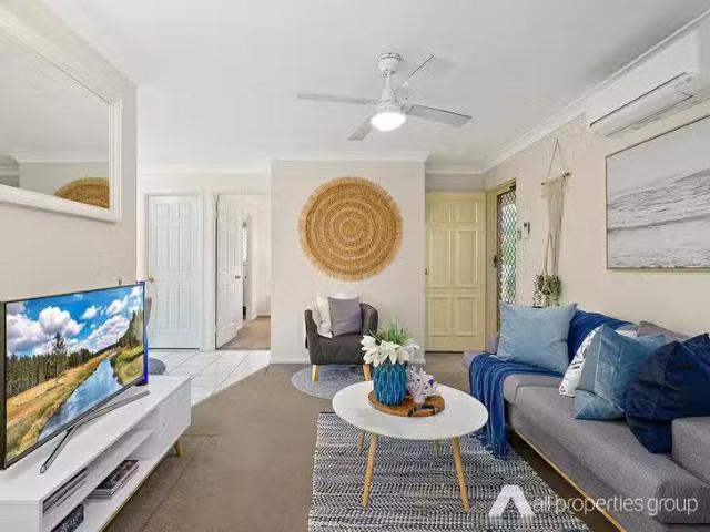 Deal! 4 Elmwood Court, Boronia Heights, QLD 4124