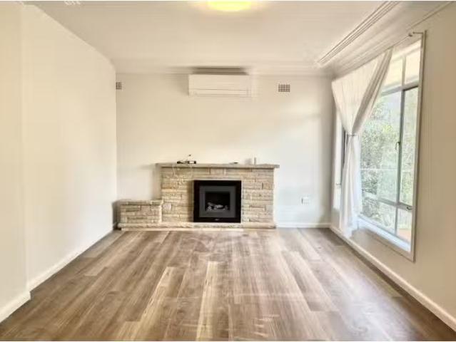 Charming 4 Highview Close, North Epping House for rent Listed.