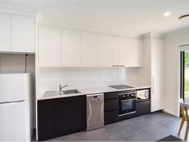Rental! 4 Hurford Place, Orange Apartment for rent Listed by.