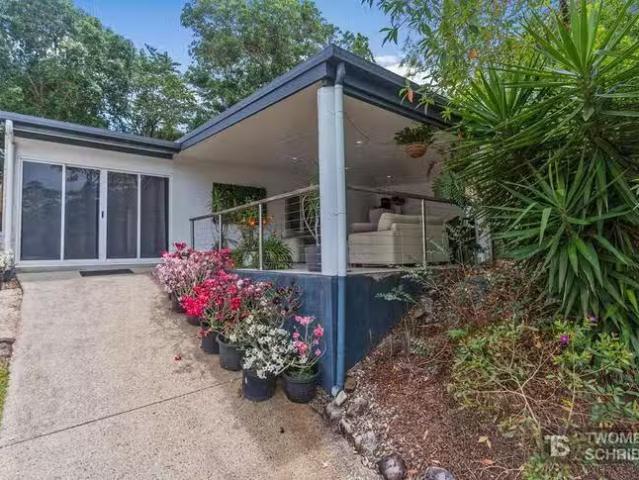 Deal! 4 Matheson Drive, Brinsmead, QLD 4870