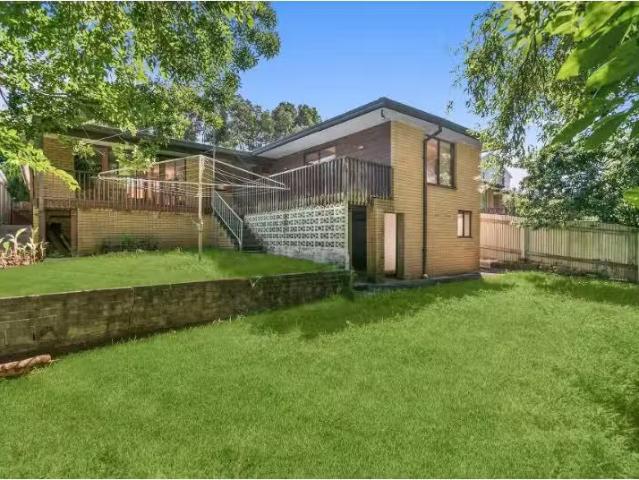 Rental! 4 Poulter Street, West Wollongong House for rent List.