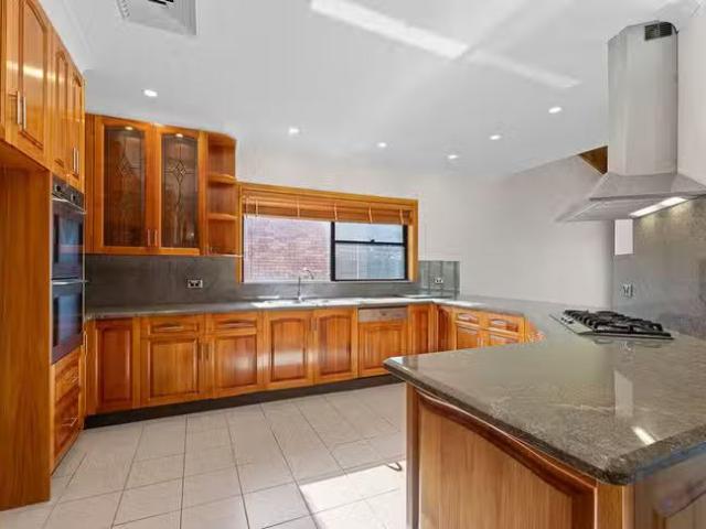 Cheap 4 Percival Road, Caringbah South, NSW 2229
