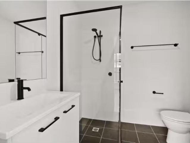 Charming 4b Bight Street, Catherine Field House for rent List.