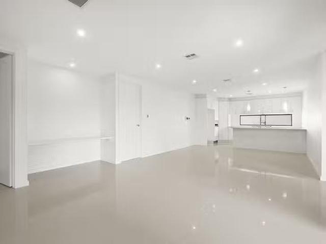 Nice 54 Benalla Street, Crace, ACT 2911