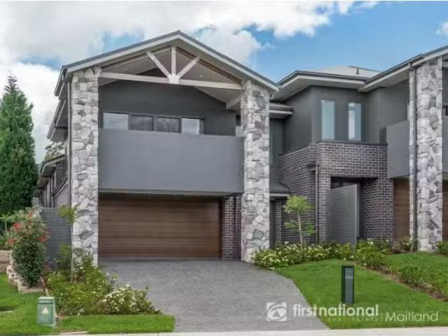Cheap 54A Radiant Avenue, Bolwarra Heights Townhouse for rent.