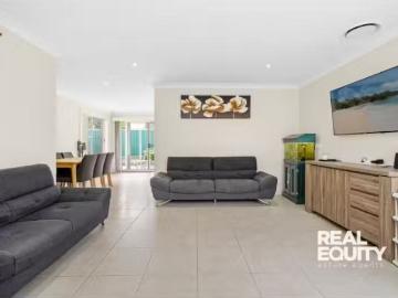 Unique 5/57 Gleeson Avenue, Condell Park Townhouse for rent L.