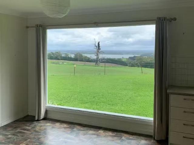 Cozy 55 Kia Ora Lane, KANGALOON House for rent Listed by Rent.