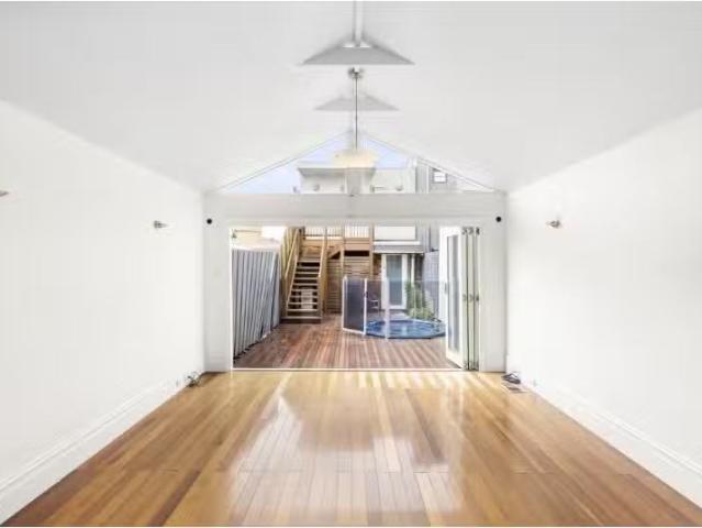 New 55 Wellington Street, Cremorne House for rent Listed by L.