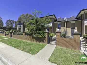 Queanbeyan West, Victoria - Balcony, Parking