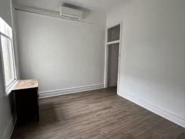 New 57 Hoddle Street, Richmond House for rent Listed by Anna.