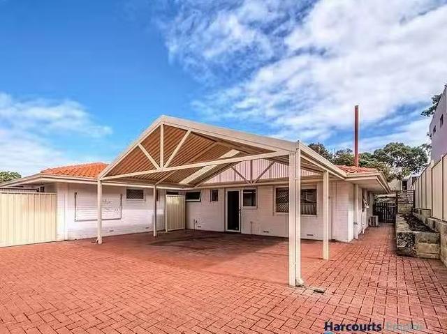 Nice 58 Brompton Road, WEMBLEY DOWNS, WA 6019 House for Rent