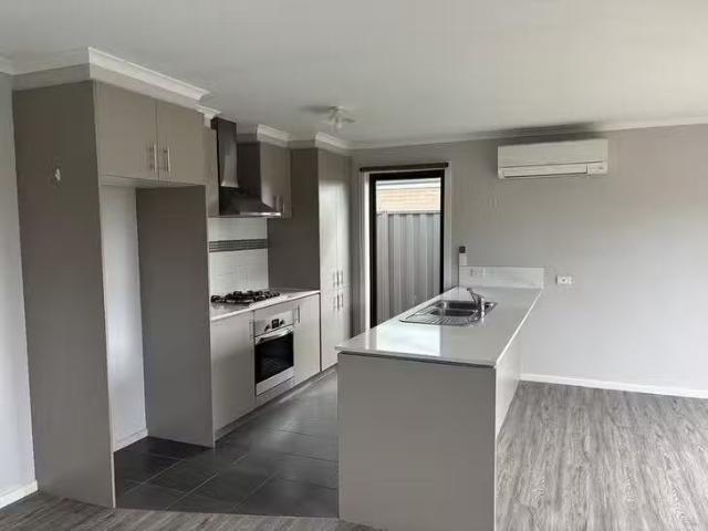 Just in! 58 Imperial Drive, Colac, VIC 3250