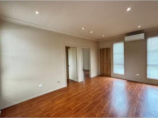 New 59A Melbourne Street, Oxley Park House for rent Listed by.