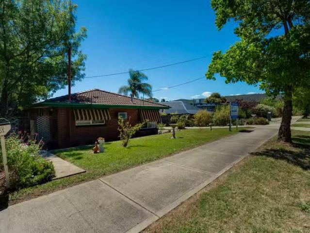 Nice 501 Hill Street, West Albury NSW 2640