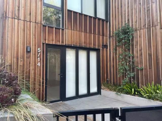 Rental! 5/14 Yates Lane, Parkville VIC 3052